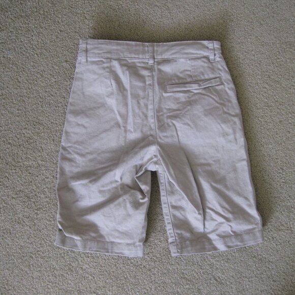Set of 2 Old Navy Boy’s 8 Slim Navy Blue Shark Khaki Tan Ecru Shorts Summer - Picture 5 of 13